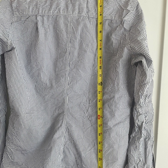 Like New Frank & Eileen Barry Crinkle Button-Up Shirt! Size Medium - Picture 5 of 6